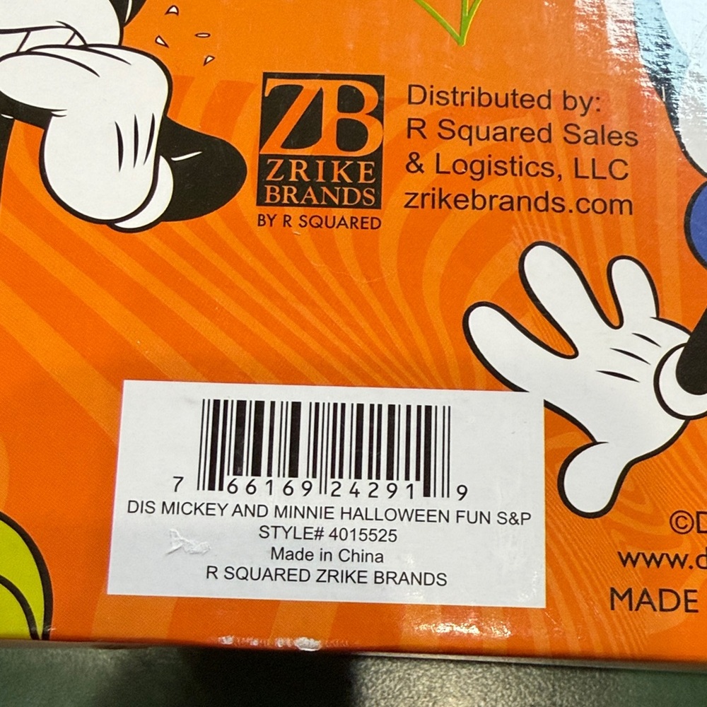 Disney Halloween Ceramic Mickey & Minnie Salt & Pepper Figurine Set - Picture 4 of 4